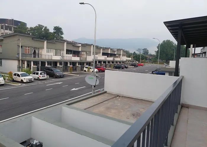Anis Homestay Nilai